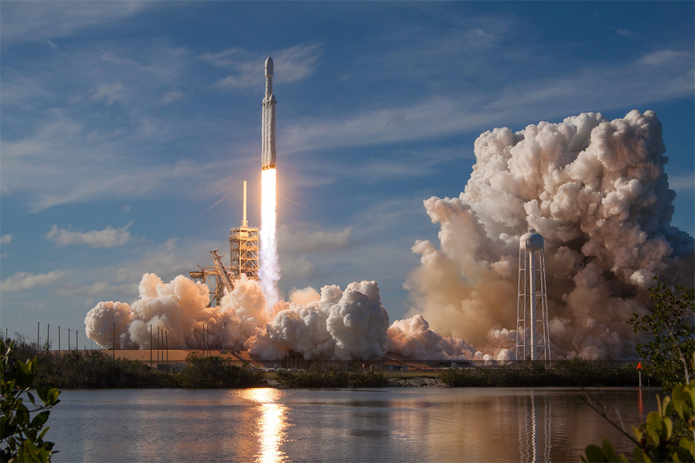 spacex-OHOU-5UVIYQ-unsplash.jpg